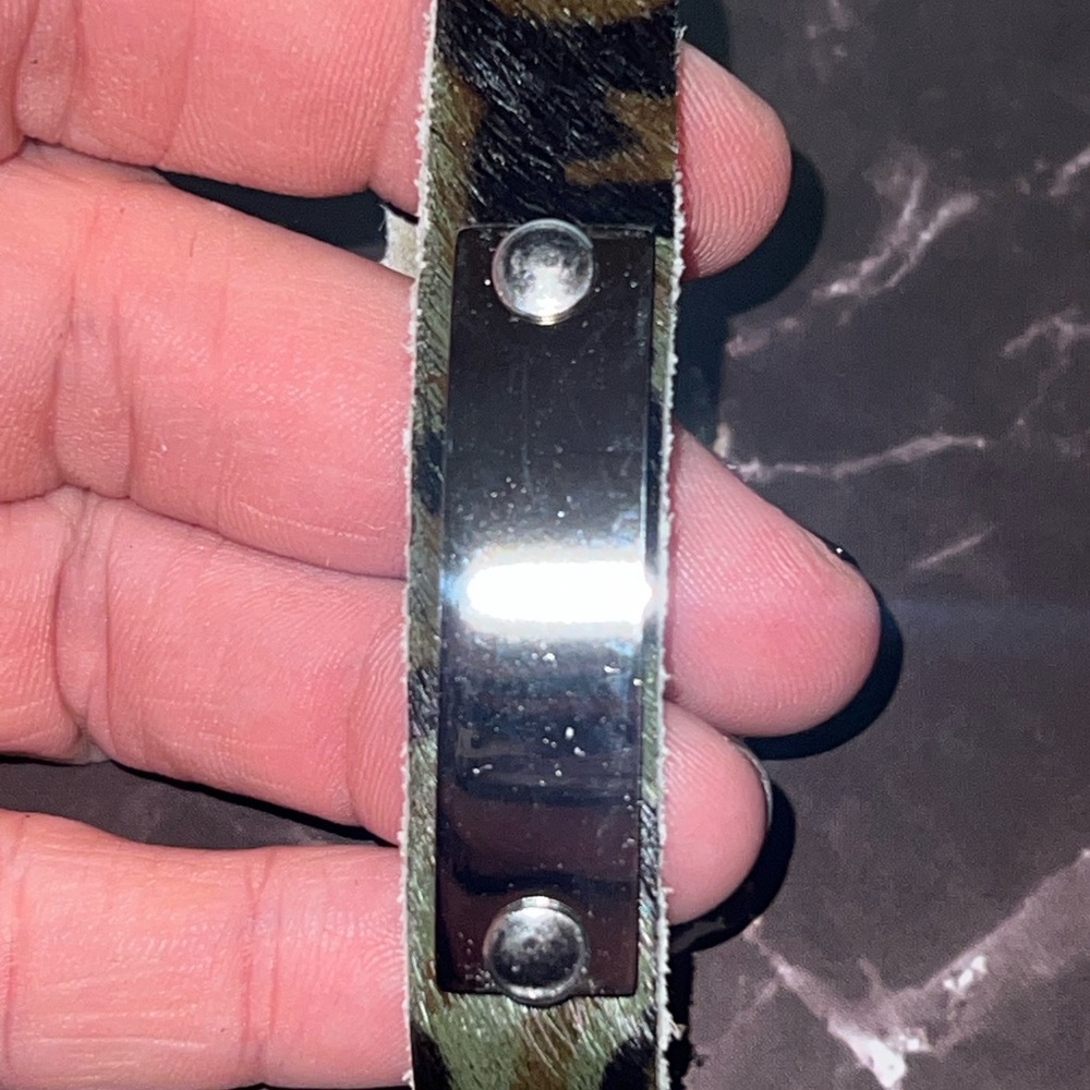 Plunder Camo Leather Bracelet with Polished Metal Plate